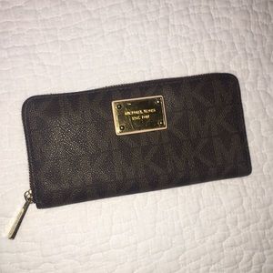 Authentic Michael Kors Wallet